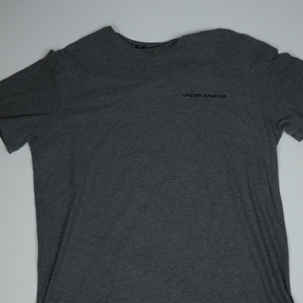Under Armour Men's Loose Fit Tee